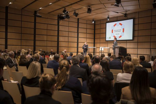 Foto eines Vortrags im Rahmen der Personalmanagementtagung